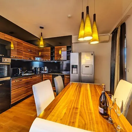 Apartman Capital Center