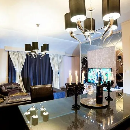 Capital Center Apartment *