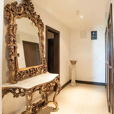 Capital Center Апартамент