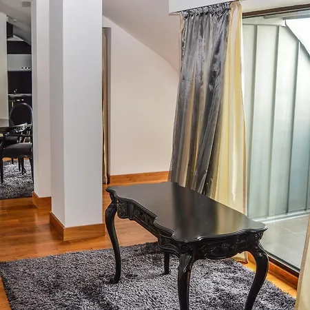 Capital Center Apartman *