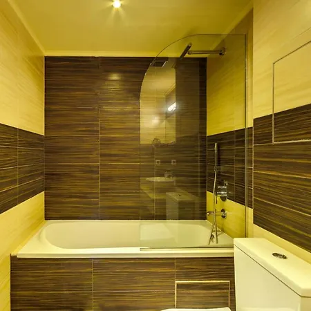 Capital Center Apartment